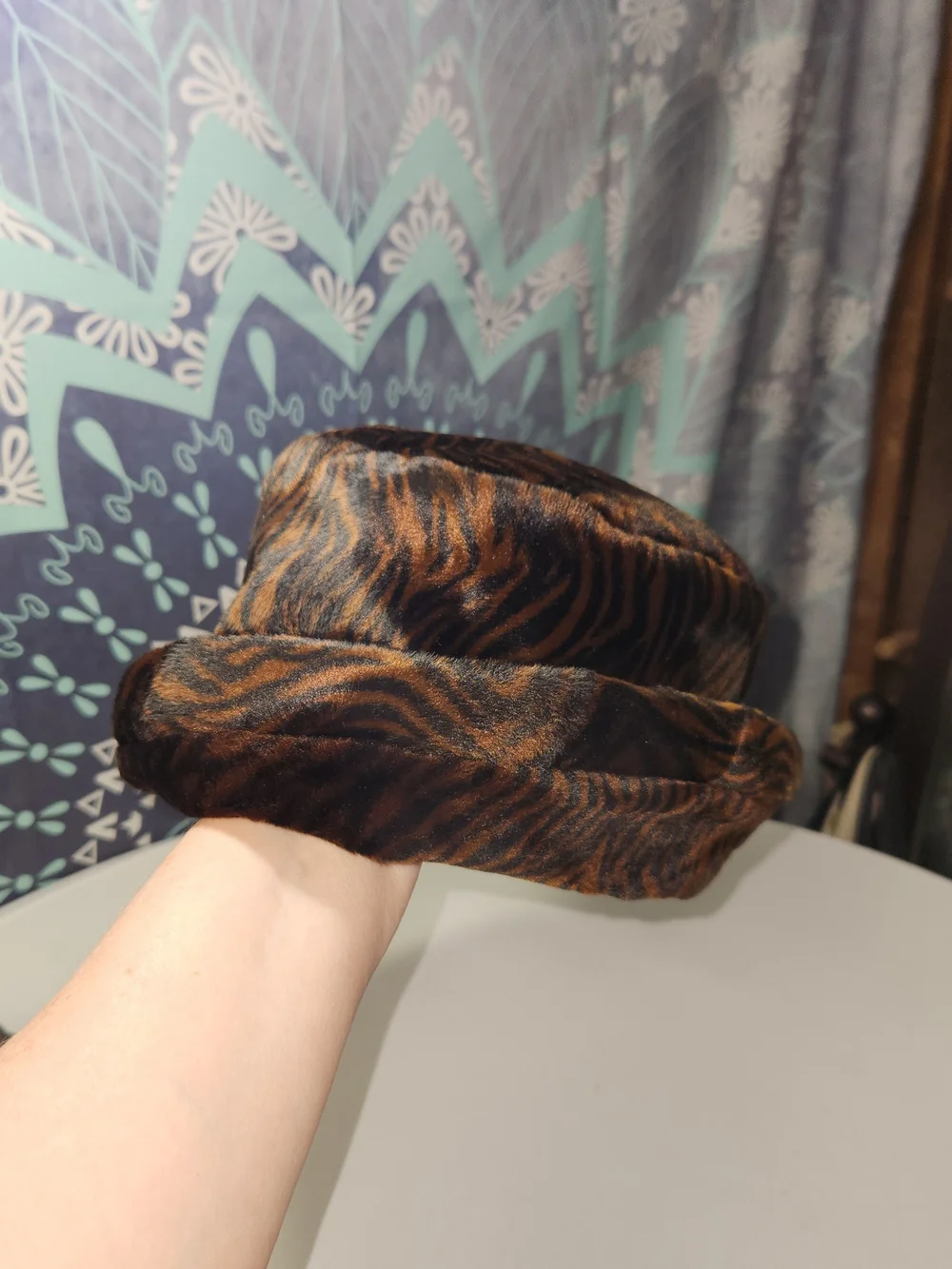 ⭐️Brown Fluffy Animal Print Bucket Hat 90s Festival Y2K Retro Streetwear
